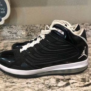 Zoom Air Jordan basketball shoes